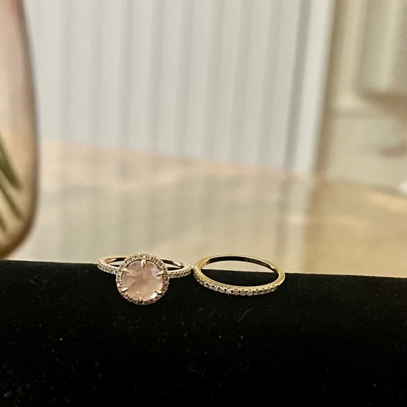 MORGANITE & DIAMOND ENGAGEMENT RINGS - Picture 3 of 4